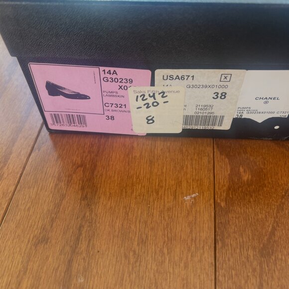 -Authentic  Black and Brown Chanel Shoes  size 38 - Picture 4 of 5